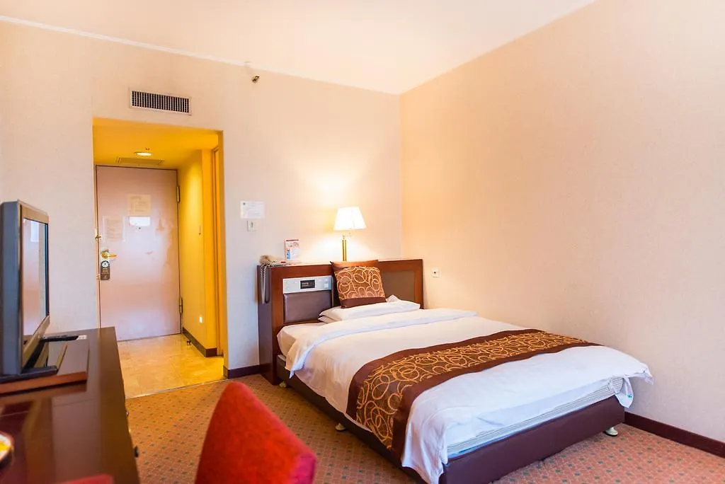 ****  Shanghai International Airport Hotel China