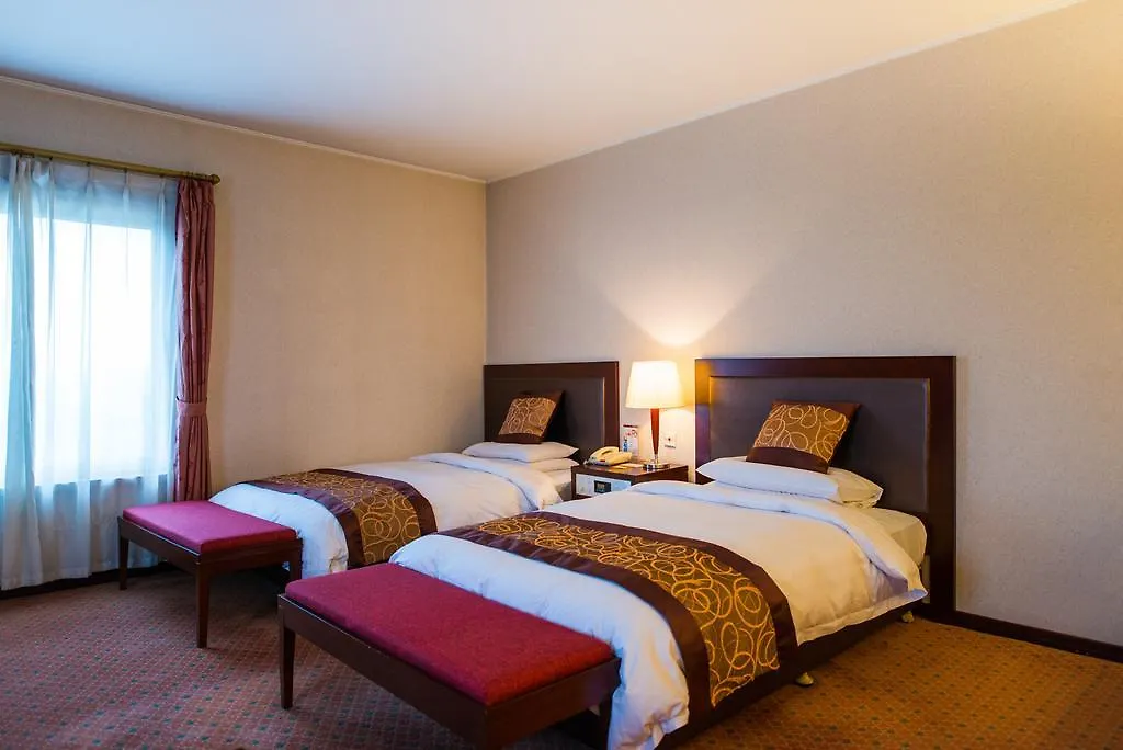 Shanghai International Airport Hotel 4*,  China