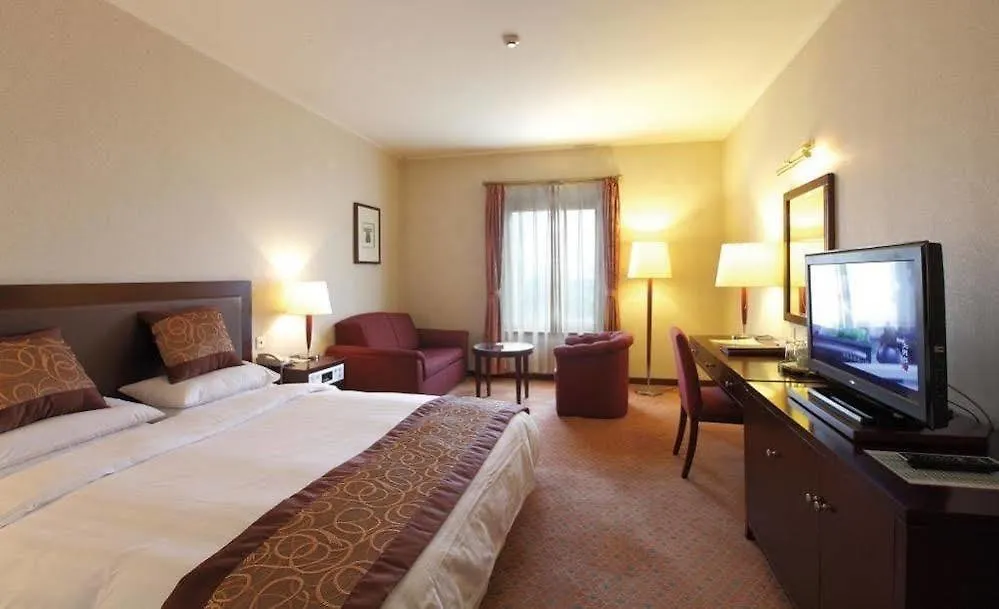 Shanghai International Airport Hotel